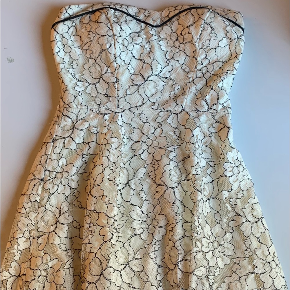 White strapless dress